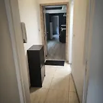 Maison Entiere Privee Σαρλρουά