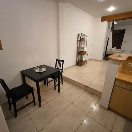 펜션 Maison Entiere Privee 샤를루아